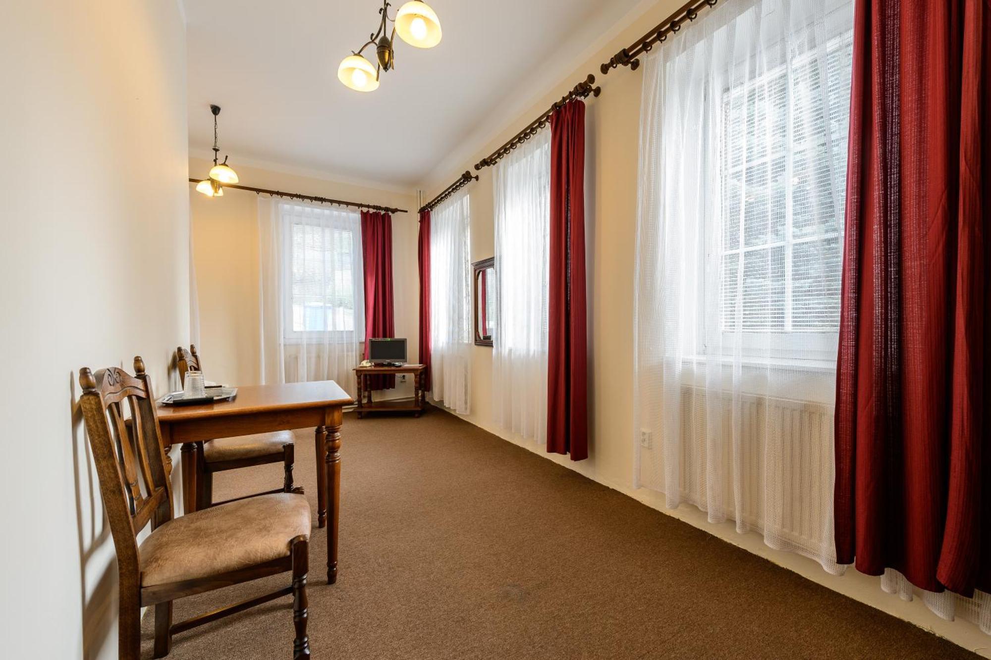 Valdstejn Hotel Liberec Cameră foto